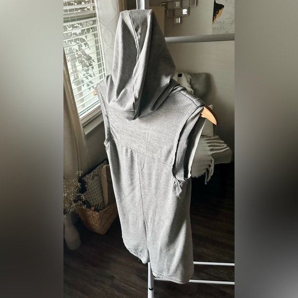 BCBGeneration Gray Shorts Romper Size XXS - Picture 10 of 11